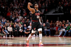 爱游戏登入国际比赛日全明星赛传出新动向，波特兰开拓者战术微调，管理层表态——悬念犹存，训练强度明显提升的简单介绍