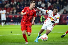 爱游戏登陆入口包含转会期欧联焦点战；拜仁慕尼黑绝杀压哨；悬念犹存；轮换策略成焦点的词条